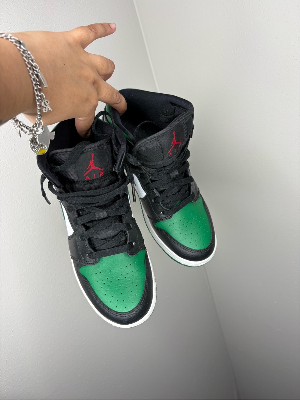 Jordan Kids High-Top Sneakers in Black, Green & Red